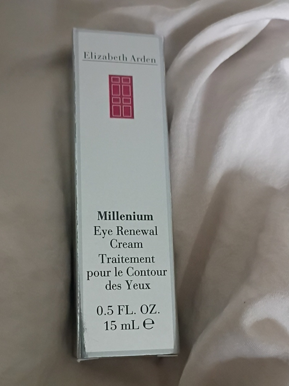 Elizabeth Arden Millenium Eye Renewal Cream - Pink & White Packaging